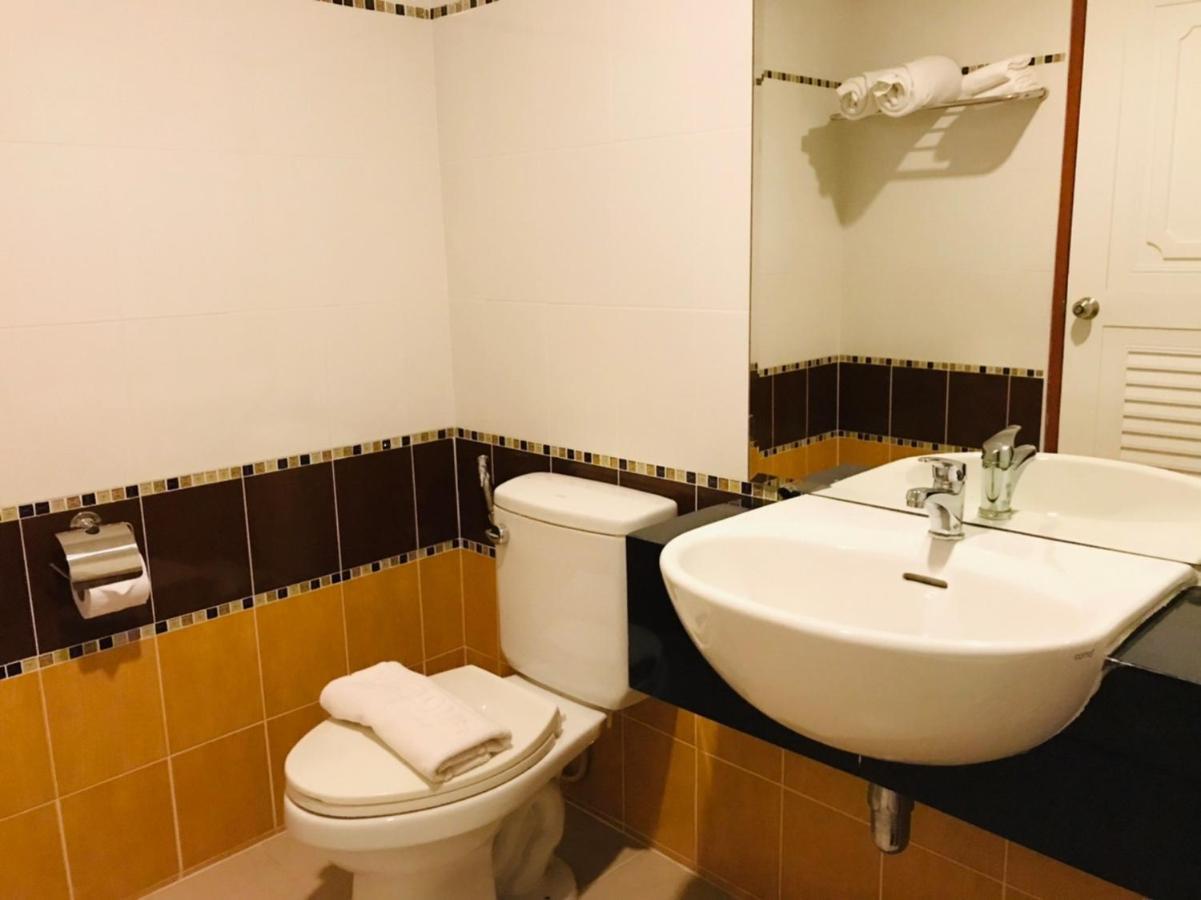 Winner Serviced Apartment Si Maha Phot Экстерьер фото