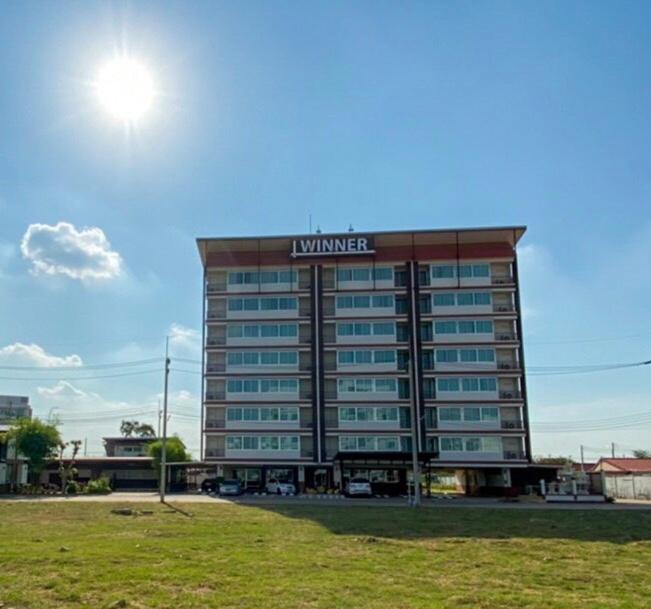 Winner Serviced Apartment Si Maha Phot Экстерьер фото