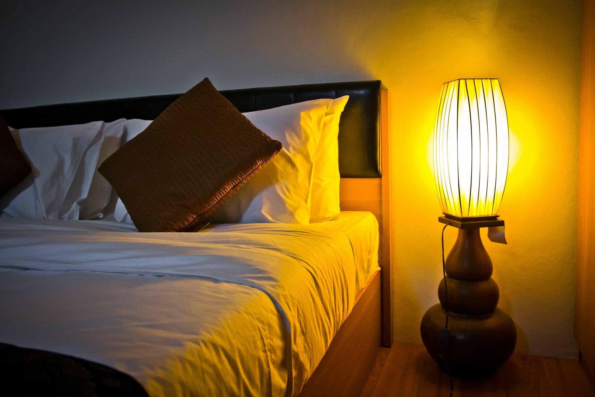 Winner Serviced Apartment Si Maha Phot Экстерьер фото