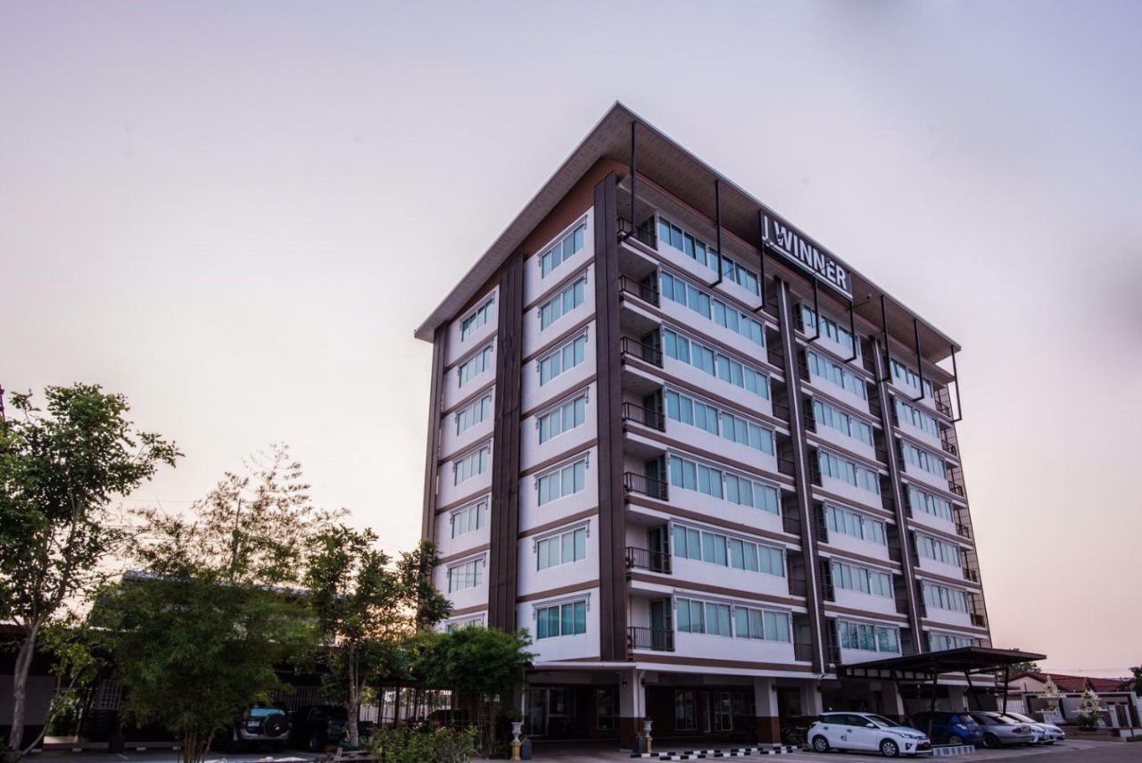 Winner Serviced Apartment Si Maha Phot Экстерьер фото
